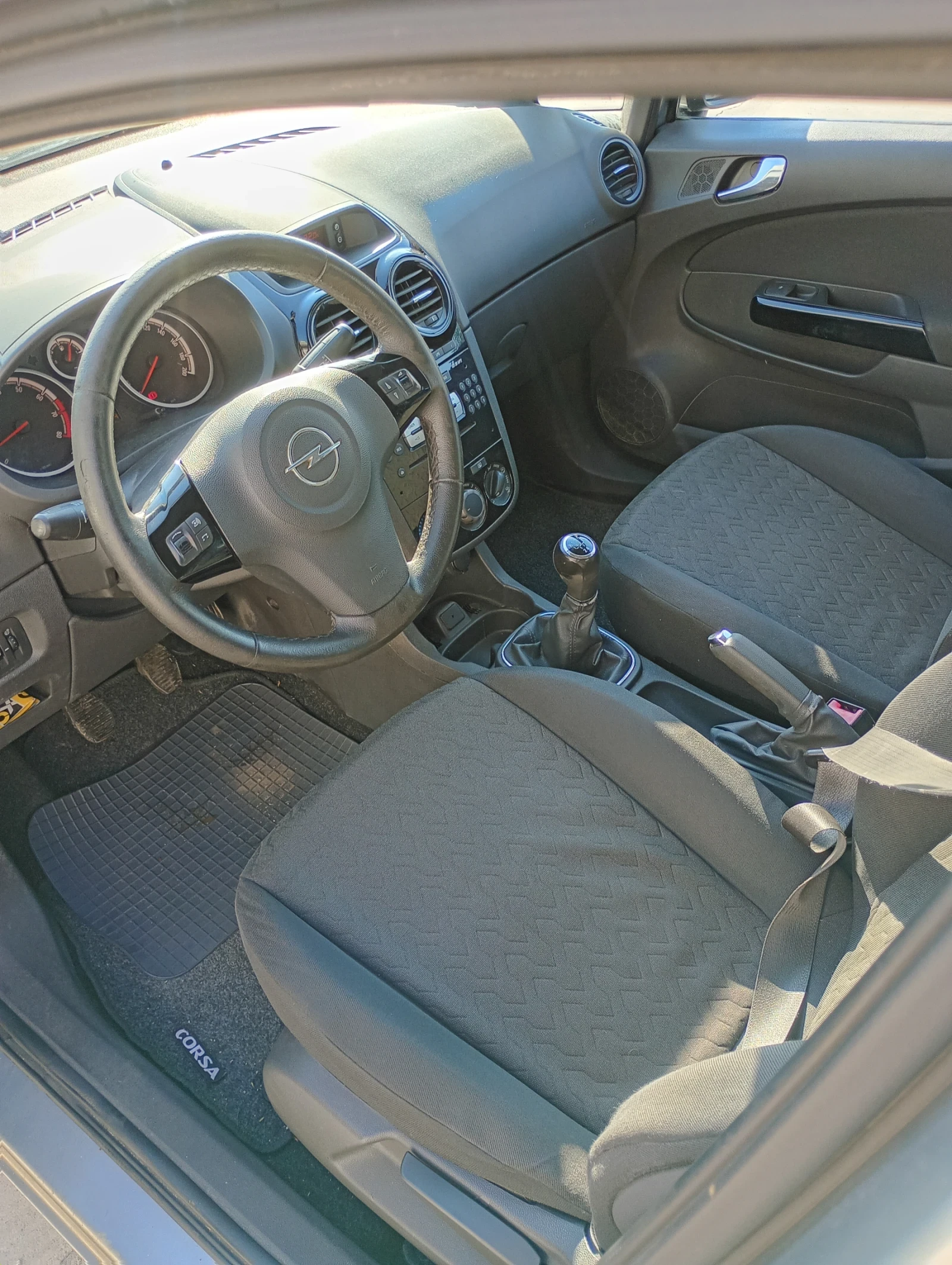Opel Corsa, снимка 8 - Автомобили и джипове - 54816682