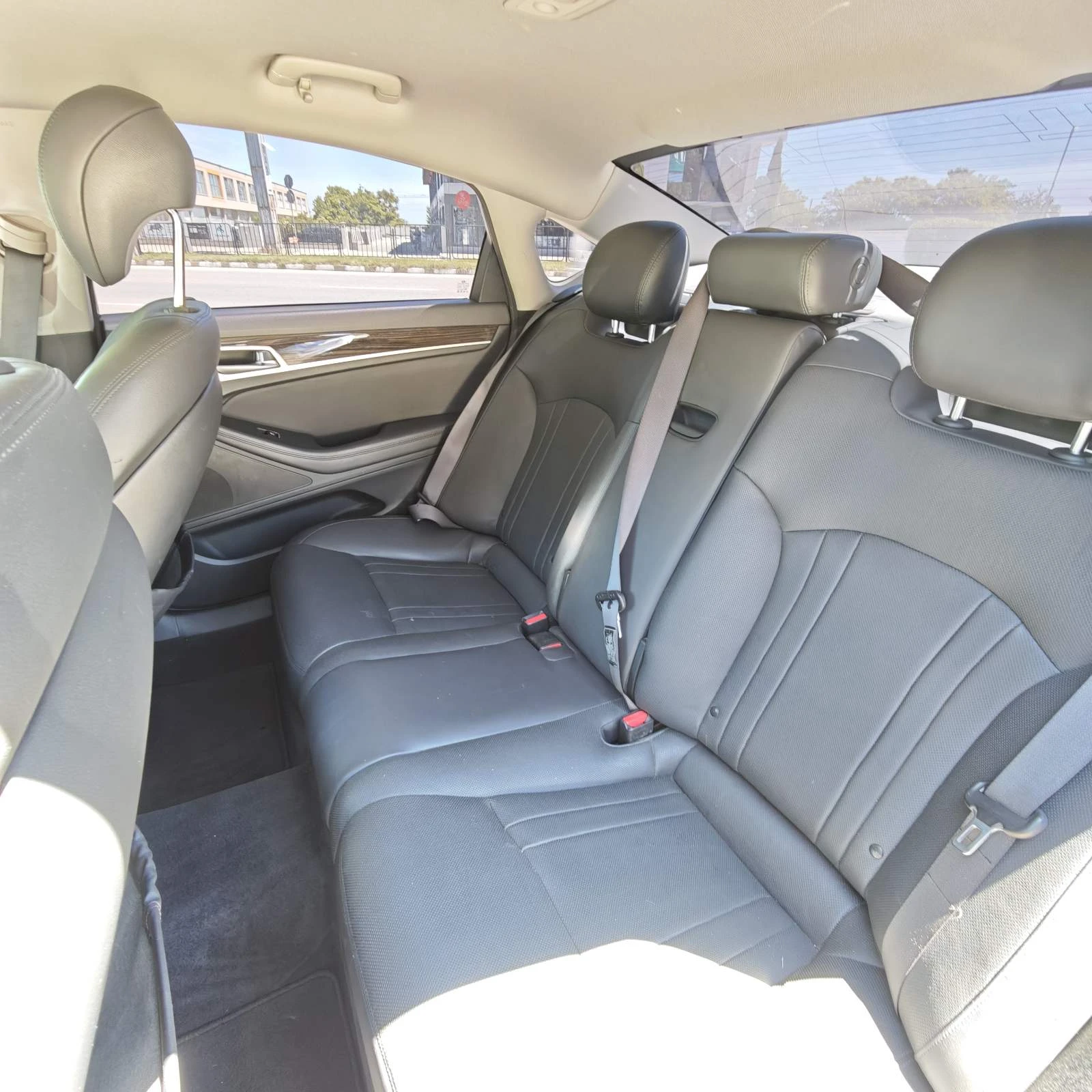 Hyundai Genesis, снимка 10 - Автомобили и джипове - 54884815