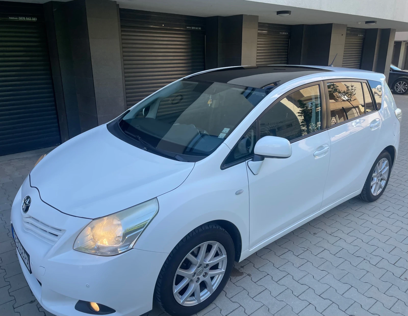 Toyota Verso, снимка 5 - Автомобили и джипове - 54916074