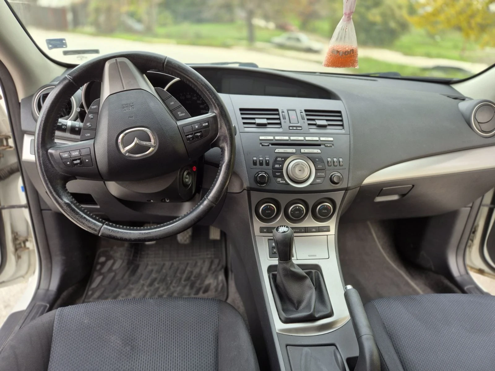 Mazda 3, снимка 4 - Автомобили и джипове - 55093077