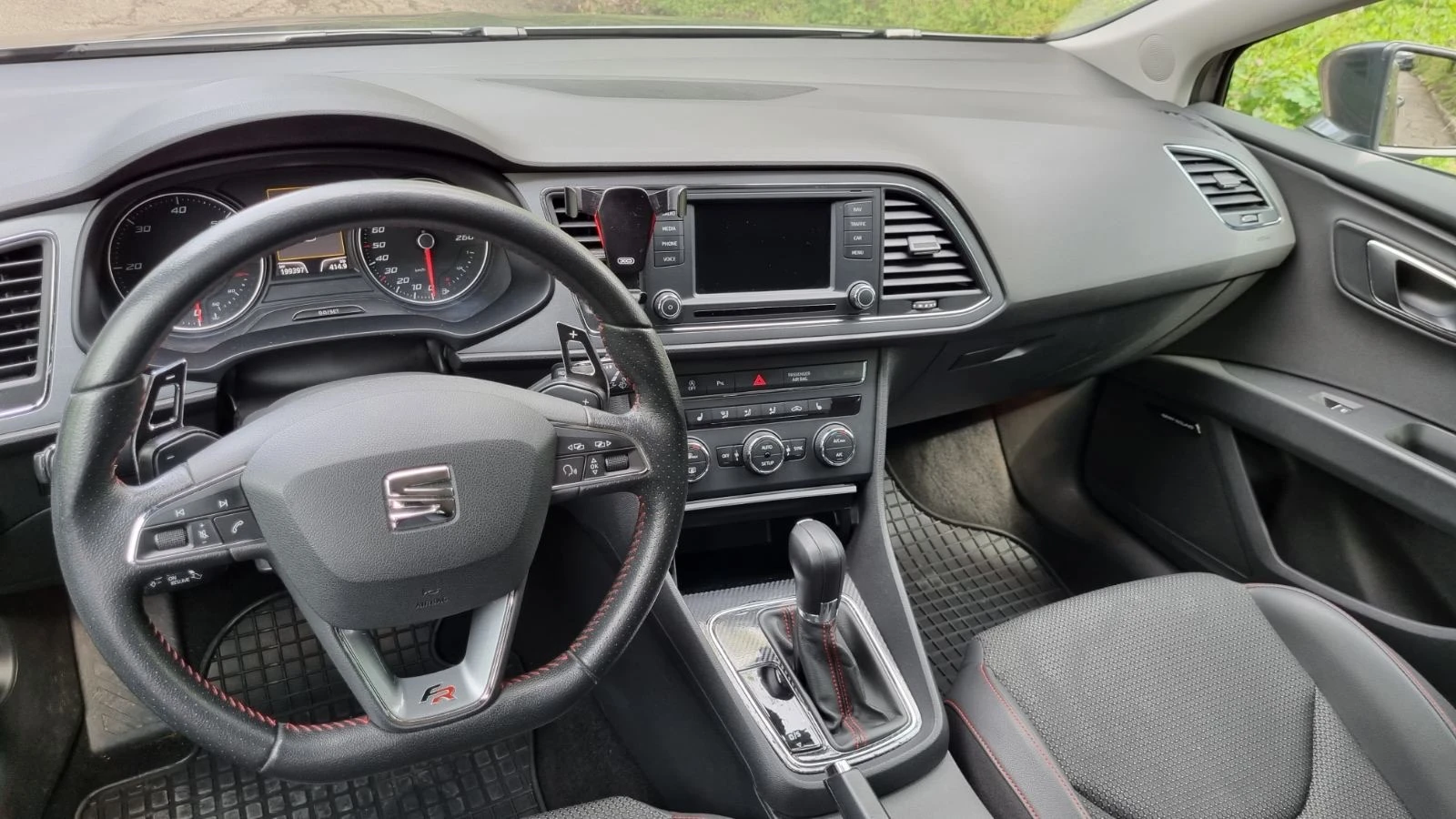 Seat Leon FR, снимка 6 - Автомобили и джипове - 55248798