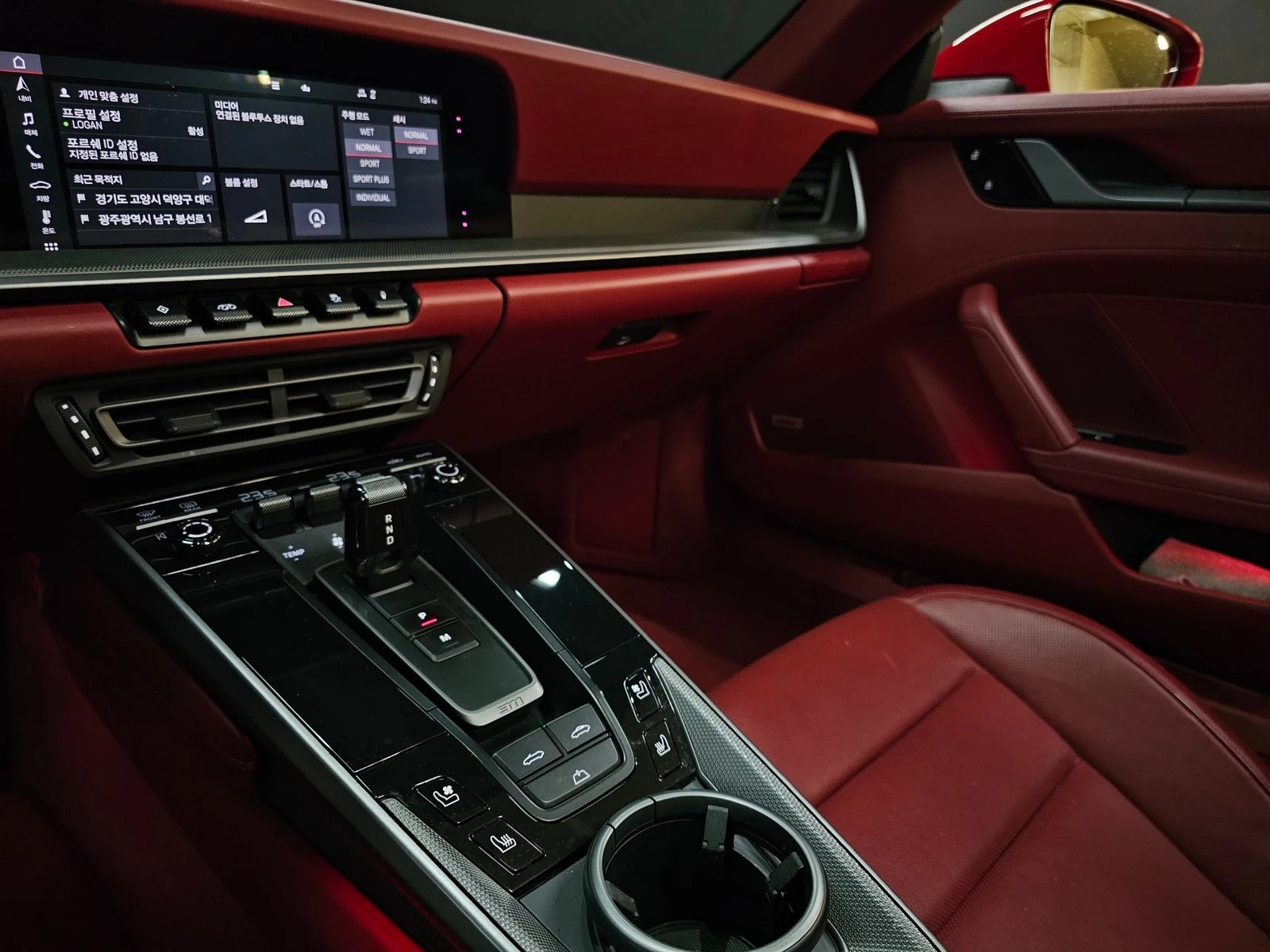Porsche Carrera Carrera* BOSE* 360* KEYLESS* КРАЙНА ЦЕНА, снимка 14 - Автомобили и джипове - 55336500