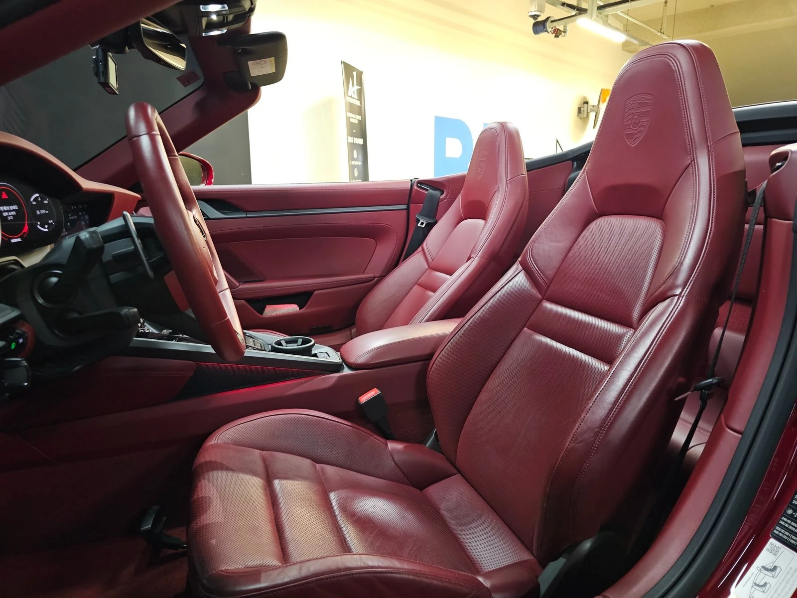 Porsche Carrera Carrera* BOSE* 360* KEYLESS* КРАЙНА ЦЕНА, снимка 11 - Автомобили и джипове - 55336500