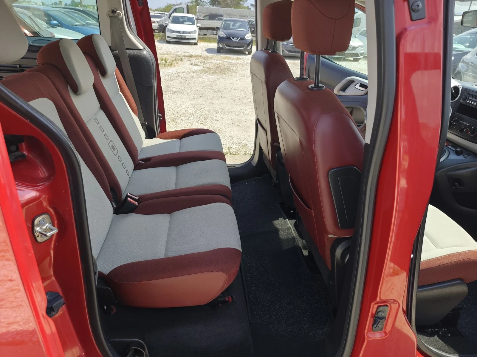 Citroen Berlingo 1, 6HDI, 5врати, 92кс, снимка 9 - Автомобили и джипове - 55393044