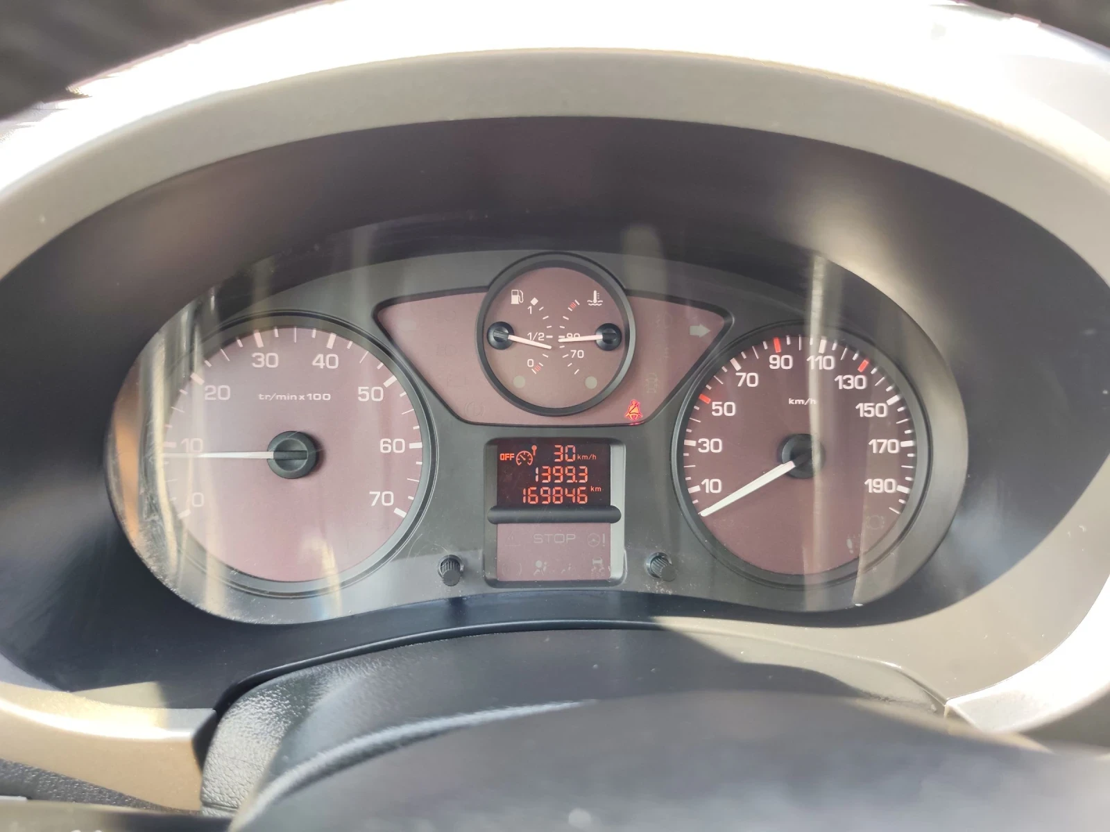 Citroen Berlingo 1, 6HDI, 5врати, 92кс, снимка 12 - Автомобили и джипове - 55393044