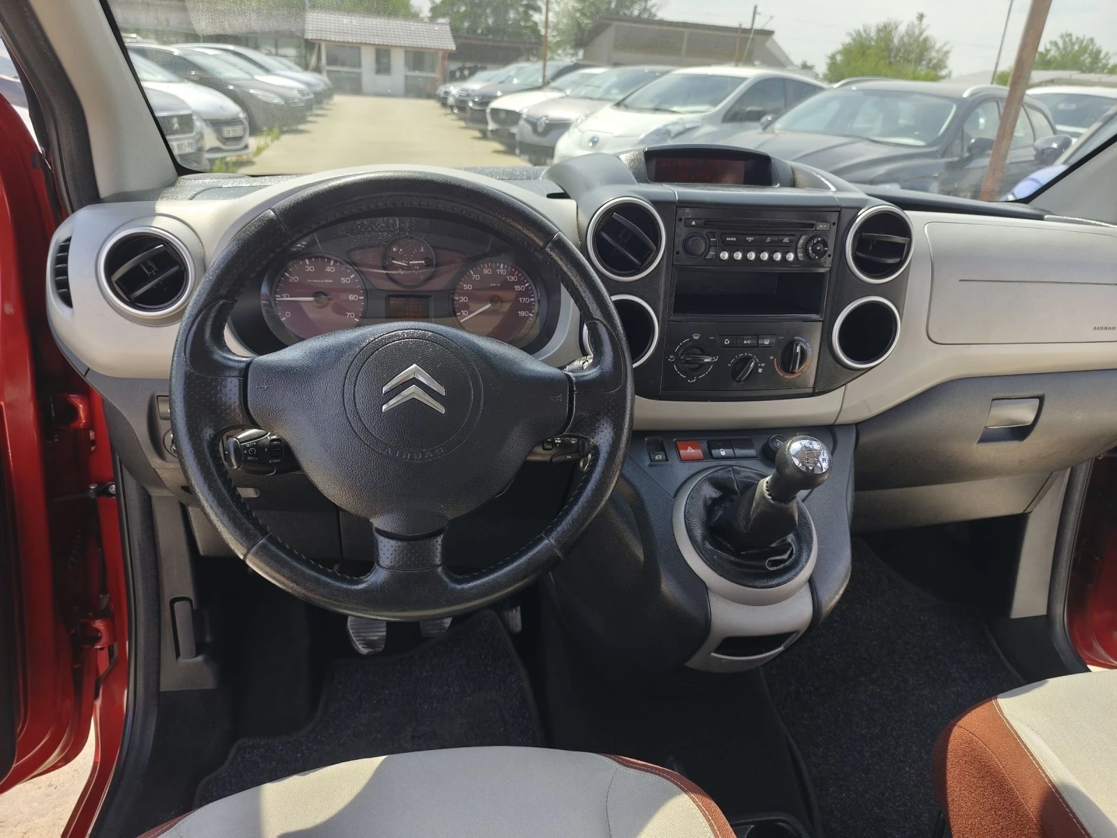 Citroen Berlingo 1, 6HDI, 5врати, 92кс, снимка 11 - Автомобили и джипове - 55393044