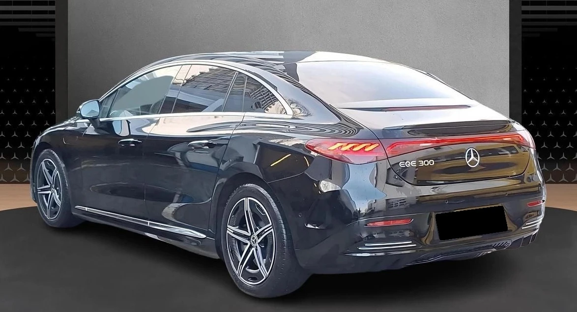 Mercedes-Benz EQE 300 AMG-Line, снимка 3 - Автомобили и джипове - 55527415