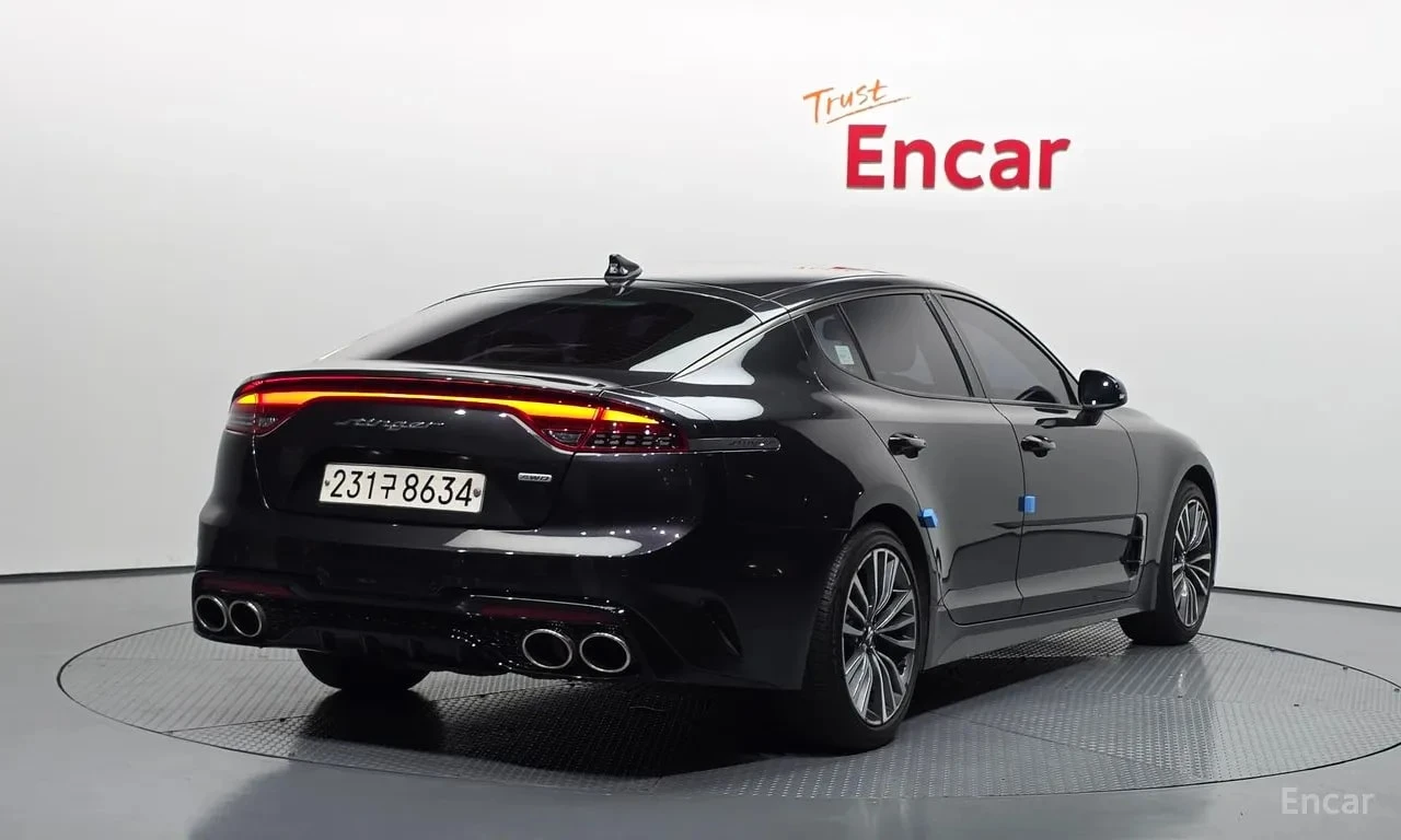 Kia Stinger * 2.0 Turbo AWD * ОБДУХВАНЕ * ПОДГРЕВ * , снимка 2 - Автомобили и джипове - 55924979