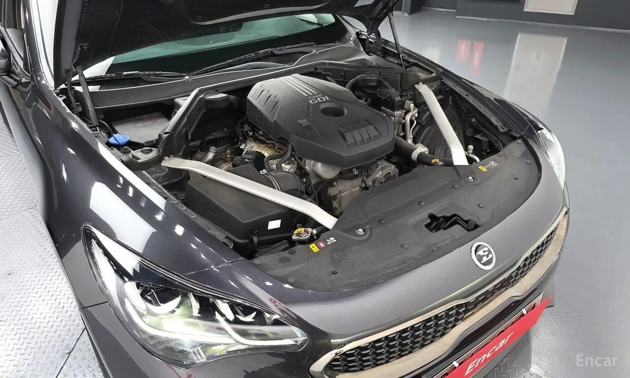 Kia Stinger * 2.0 Turbo AWD * ОБДУХВАНЕ * ПОДГРЕВ * , снимка 6 - Автомобили и джипове - 55924979