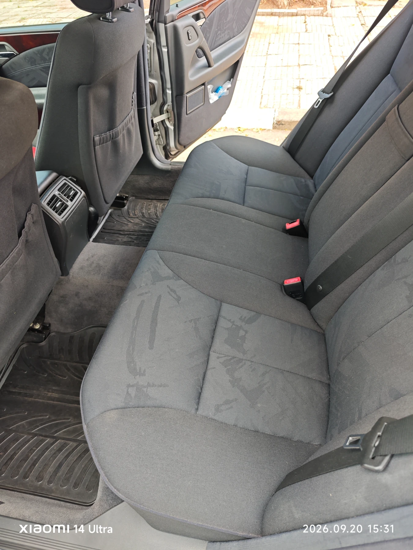 Mercedes-Benz E 250, снимка 12 - Автомобили и джипове - 56261106