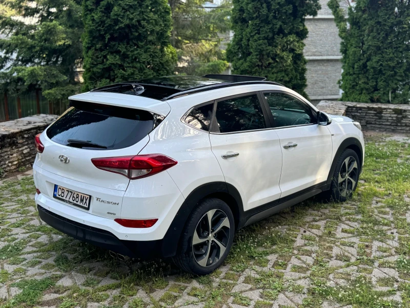 Hyundai Tucson 2.0 CRD 4WD / Premium / Full ///, снимка 4 - Автомобили и джипове - 51449255