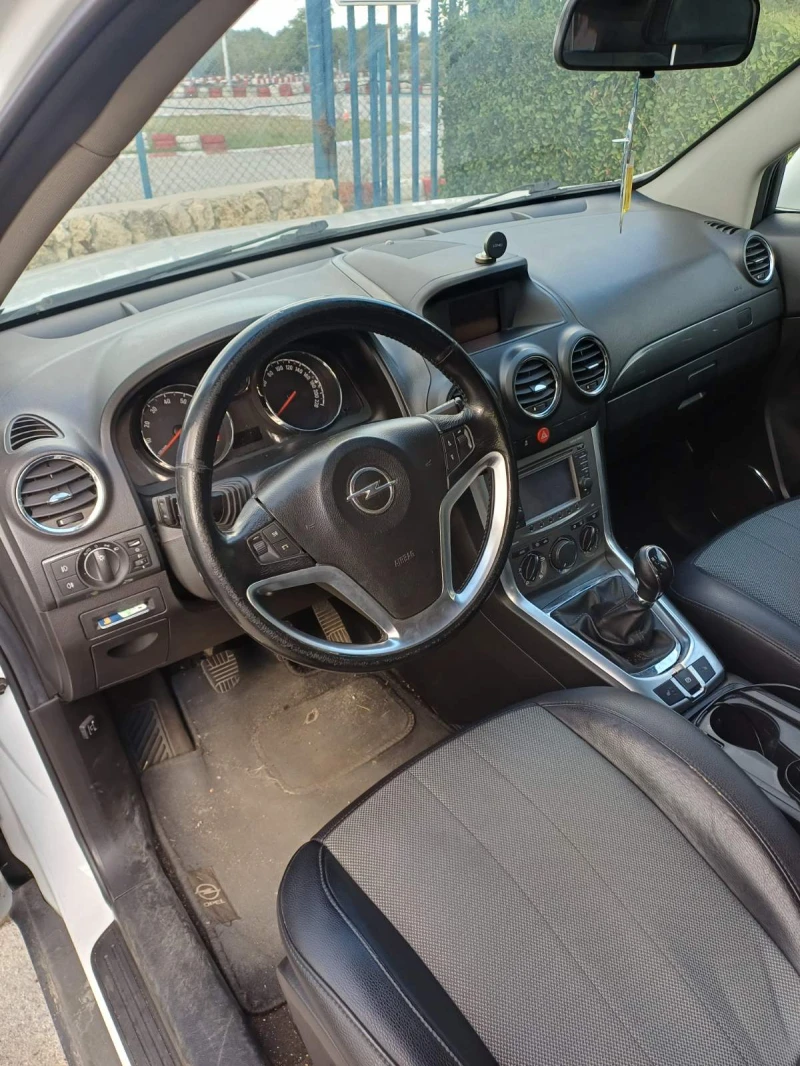 Opel Antara  2.4i 4x4 Бензин/газ, снимка 8 - Автомобили и джипове - 51911302