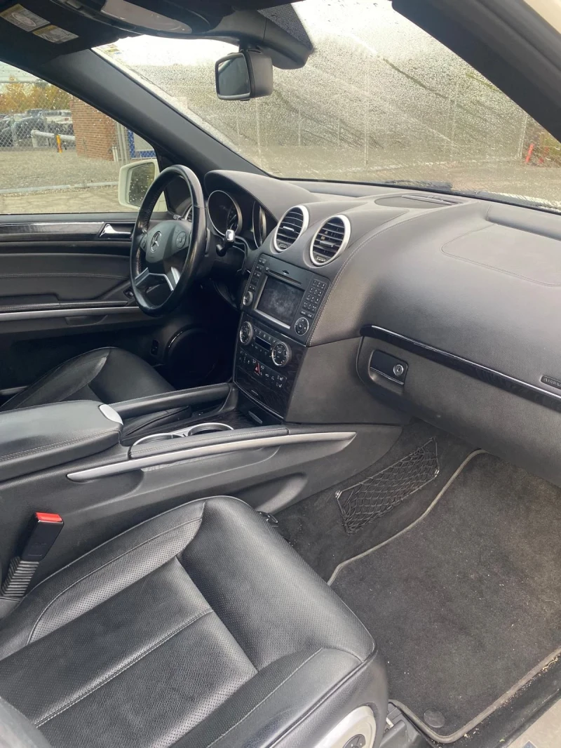 Mercedes-Benz GL 550, снимка 10 - Автомобили и джипове - 52450491