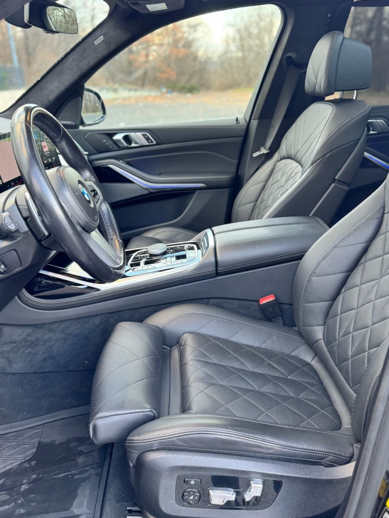 BMW X7, снимка 7 - Автомобили и джипове - 52788379