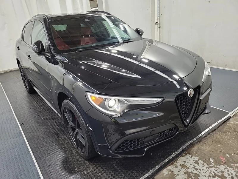Alfa Romeo Stelvio * TI SPORT * CARFAX * БЕЗ ПЪРВОНАЧАЛНА ВНОСКА, снимка 2 - Автомобили и джипове - 53367877