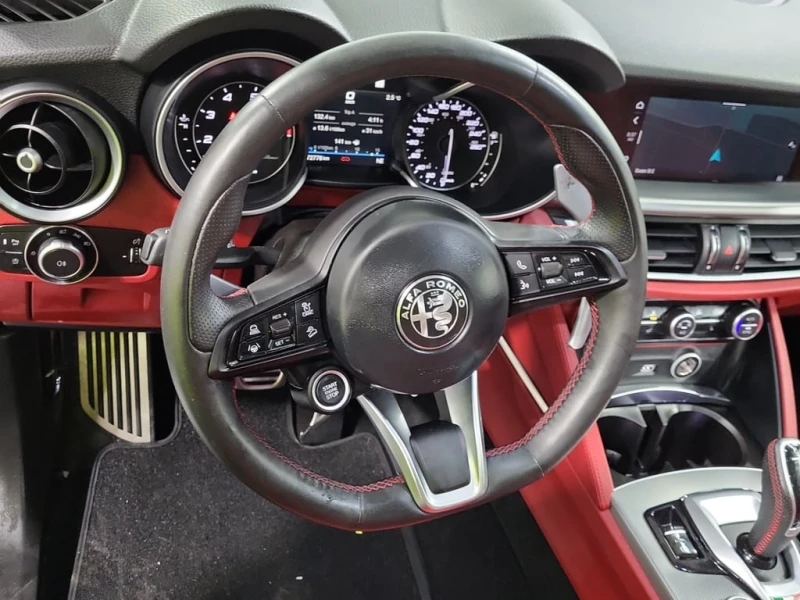 Alfa Romeo Stelvio * TI SPORT * CARFAX * БЕЗ ПЪРВОНАЧАЛНА ВНОСКА, снимка 11 - Автомобили и джипове - 53367877