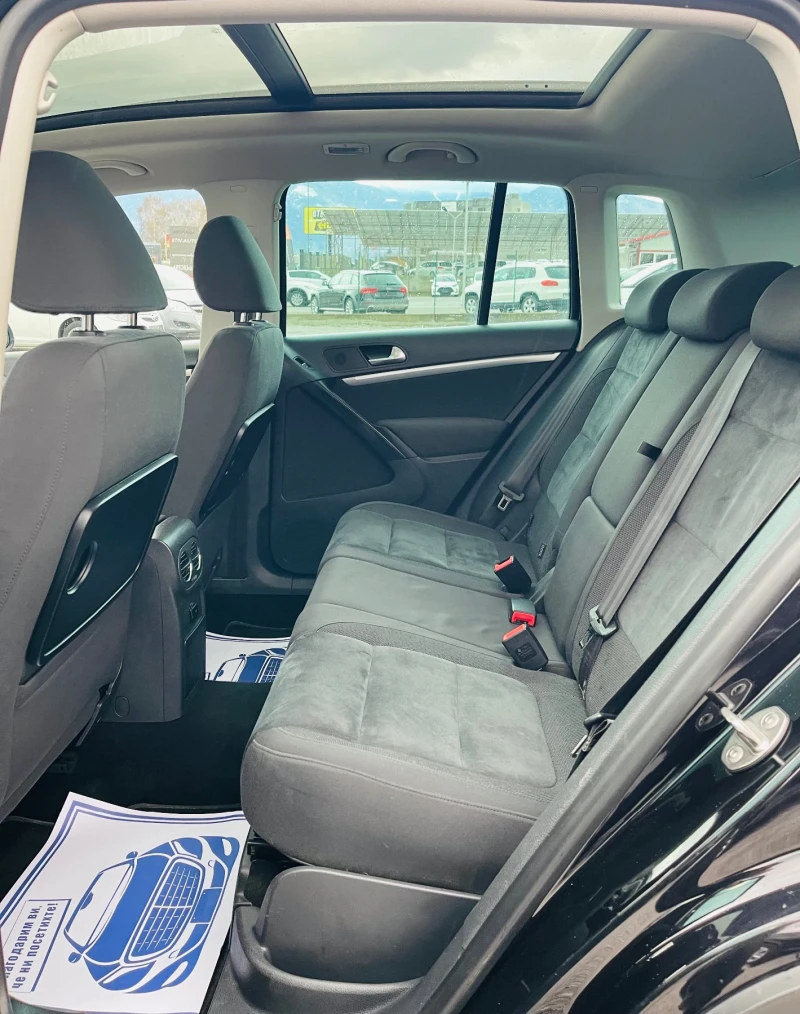 VW Tiguan 2.0 TDI 4Motion * Панорама* Сервизна история* , снимка 11 - Автомобили и джипове - 53398682
