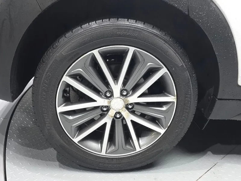 Hyundai Tucson 1.7 2WD MODERN, снимка 5 - Автомобили и джипове - 55012060