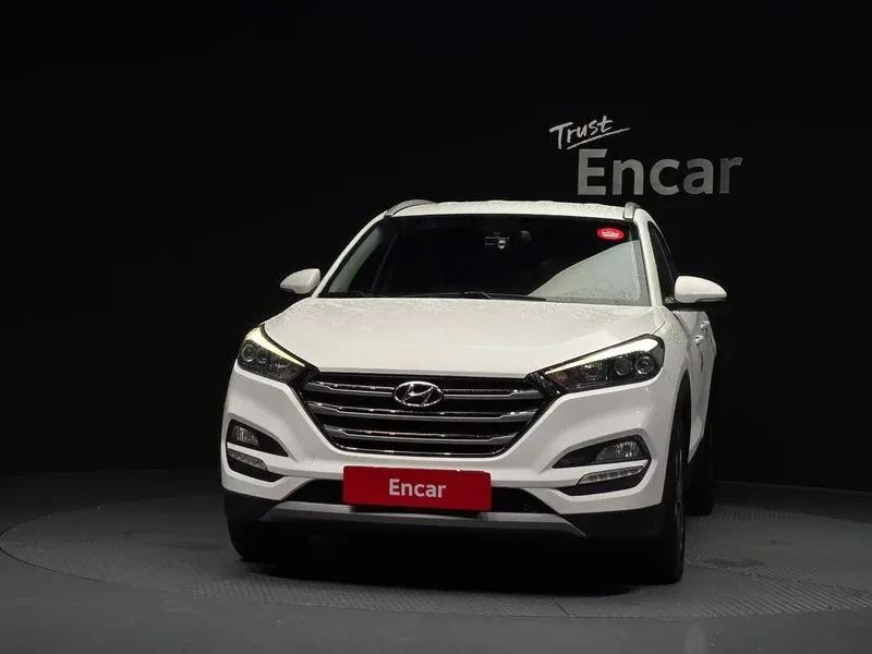 Hyundai Tucson 1.7 2WD MODERN, снимка 3 - Автомобили и джипове - 55012060