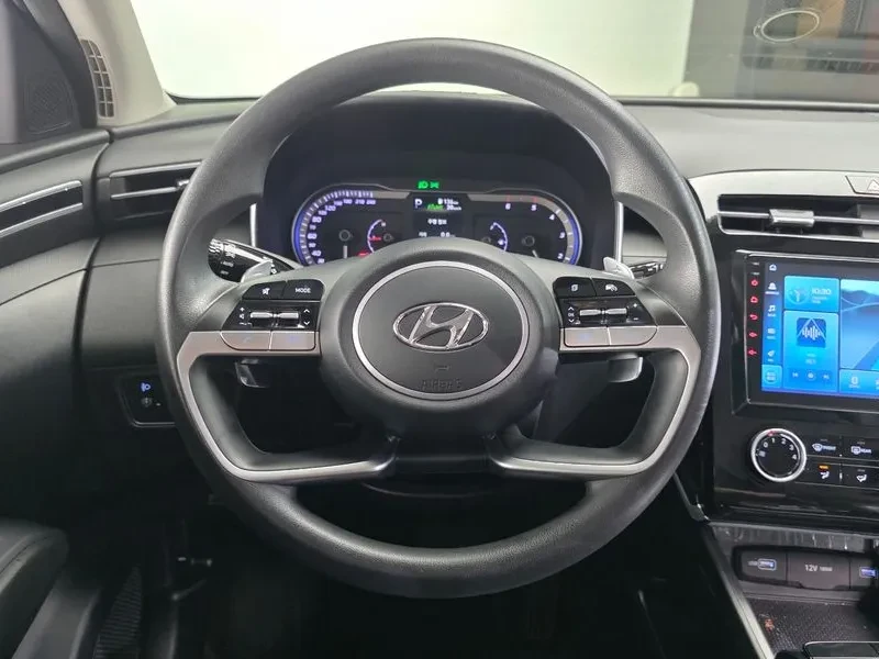 Hyundai Tucson 2.0 4WD , снимка 13 - Автомобили и джипове - 55802082