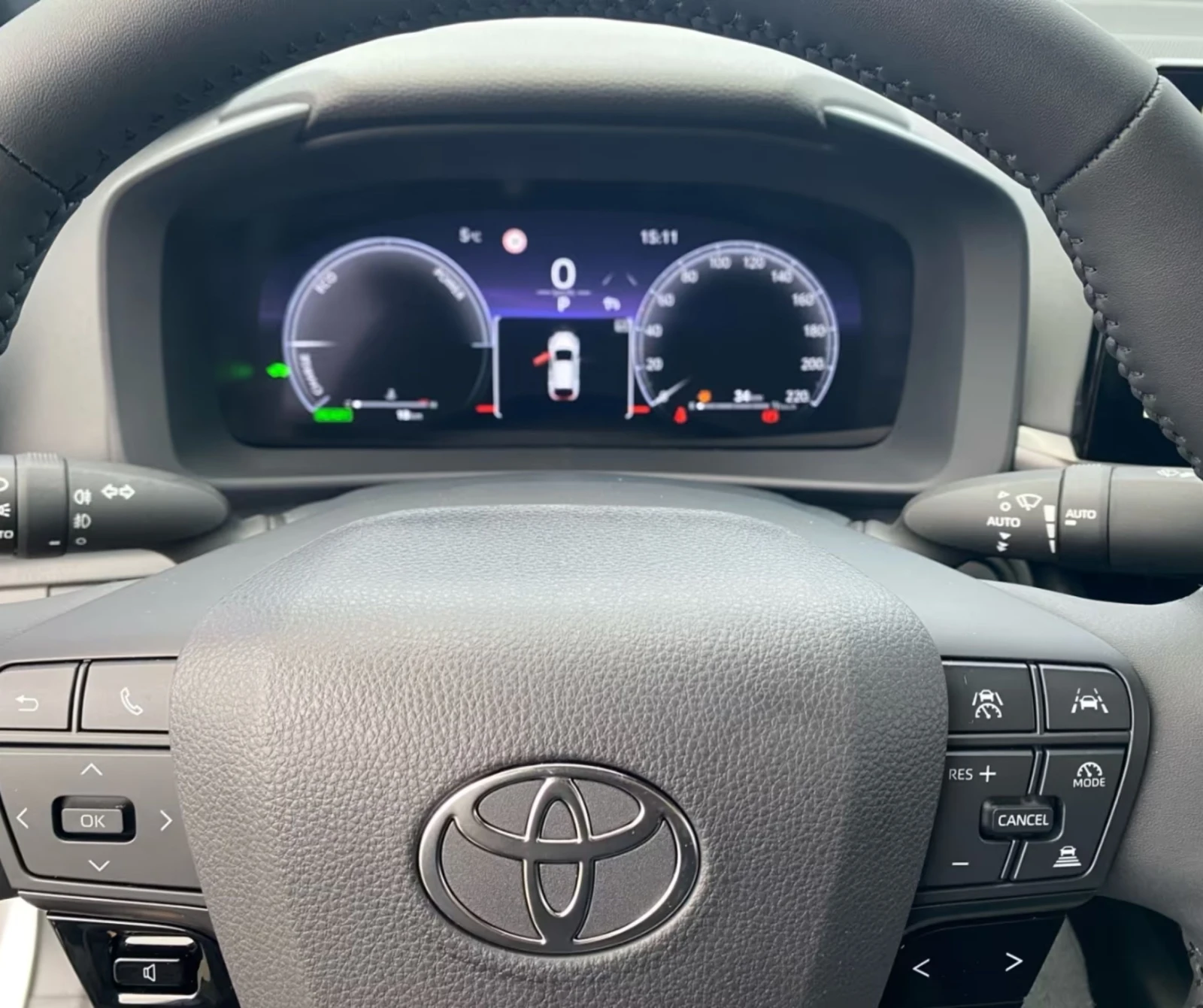 Toyota C-HR 2.0 Hybrid Team Deutschland !!! | Mobile.bg   13