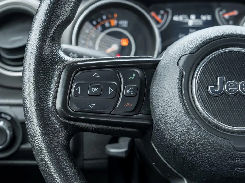 Jeep Wrangler  Sport * 4WD* АвтоКредит* (ЦЕНА ДО БГ) - изображение 9