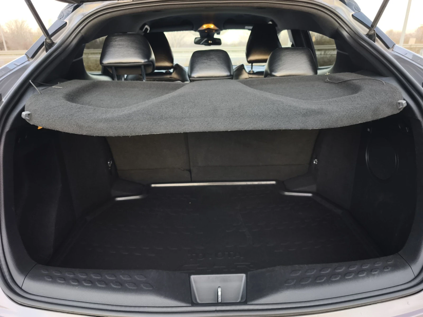 Toyota C-HR 1.8HYBRID FIRST EDITION FULL SERVICE IN TOYOTA  | Mobile.bg � ����������� 13