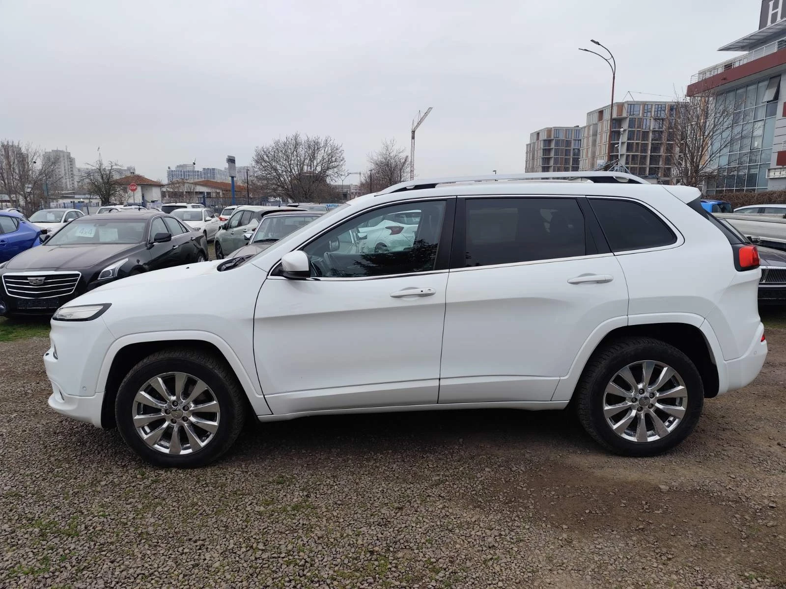 Jeep Cherokee 2.2TD Overl.AWD200�� | Mobile.bg � ����������� 3