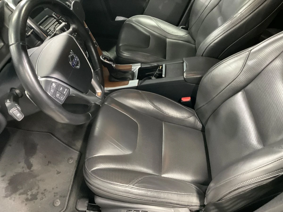 Volvo XC60 Xenium, снимка 5 - Автомобили и джипове - 53962354