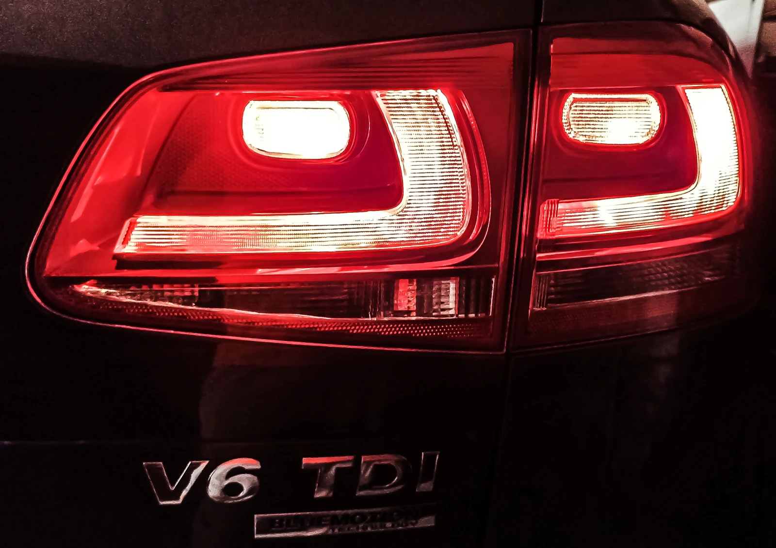 VW Touareg, снимка 7 - Автомобили и джипове - 54511832