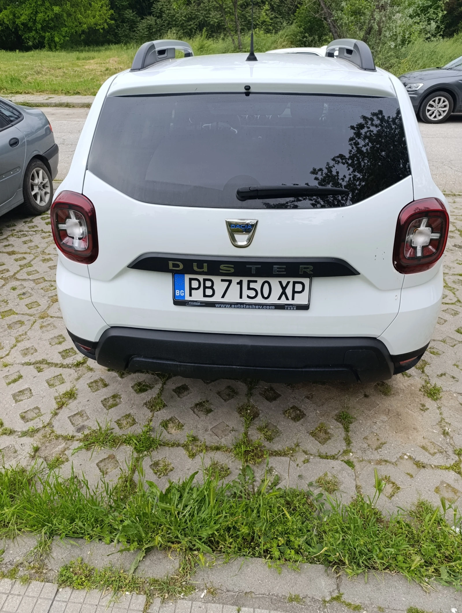 Dacia Duster SCE 115 LPG fwd, снимка 4 - Автомобили и джипове - 54552626