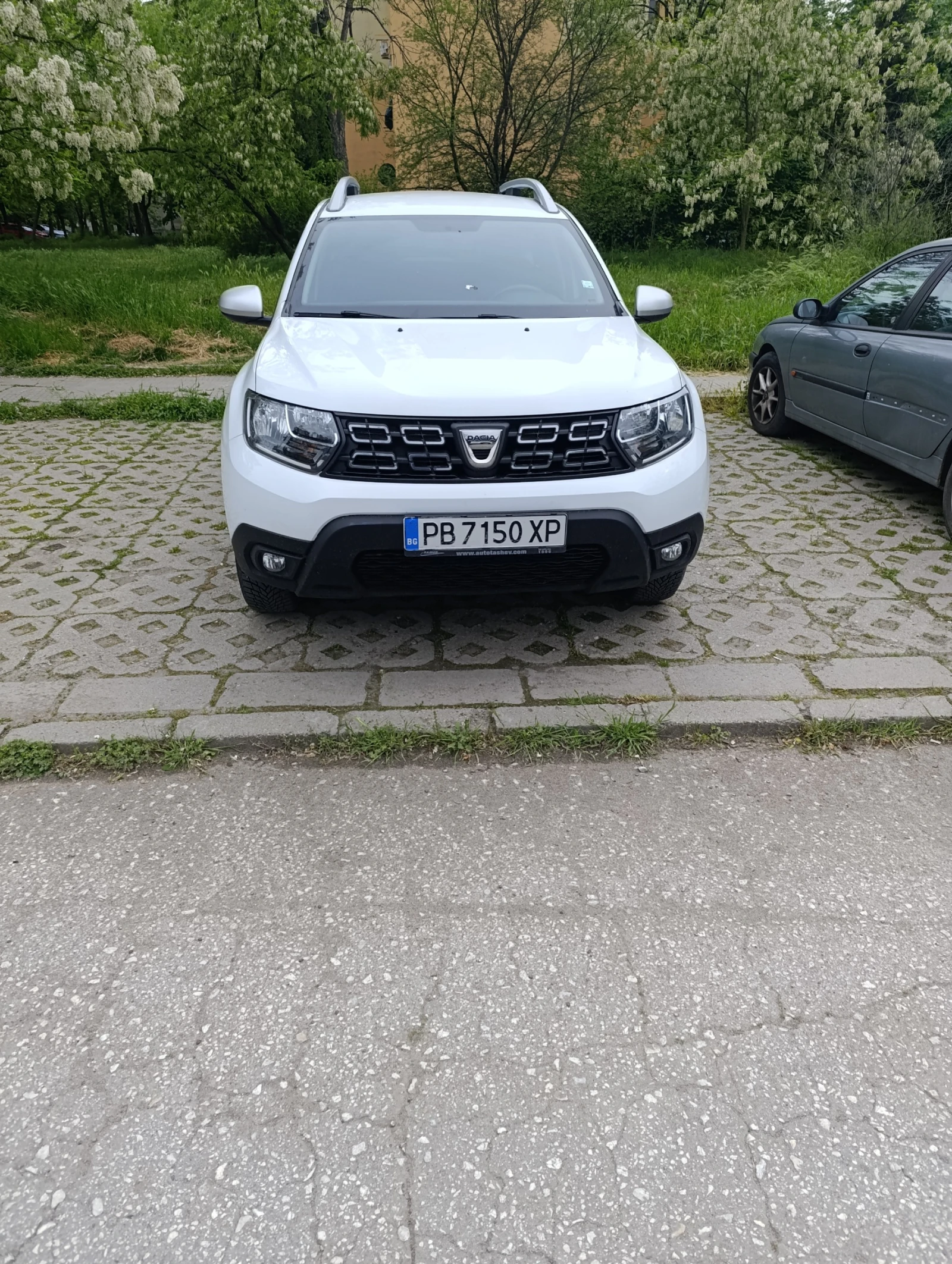Dacia Duster SCE 115 LPG fwd, снимка 3 - Автомобили и джипове - 54552626