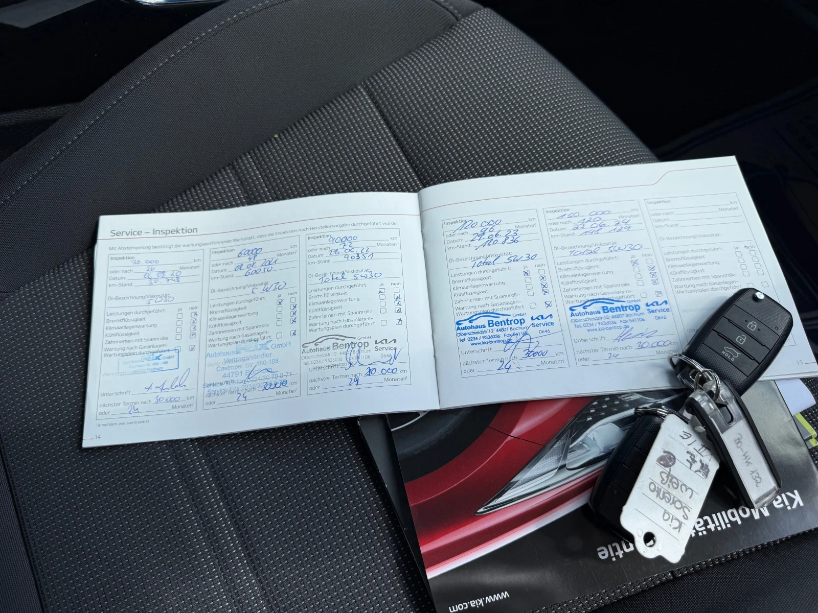 Kia Sorento 2.2 CRDi 4WD ЕВРОПЕЙСКА! , снимка 16 - Автомобили и джипове - 54700455