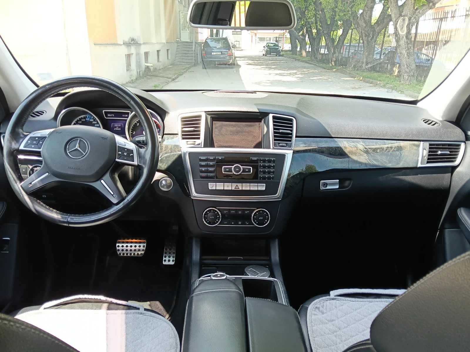 Mercedes-Benz ML 350 AMG / 3.0 BlueTEC, снимка 11 - Автомобили и джипове - 54996013