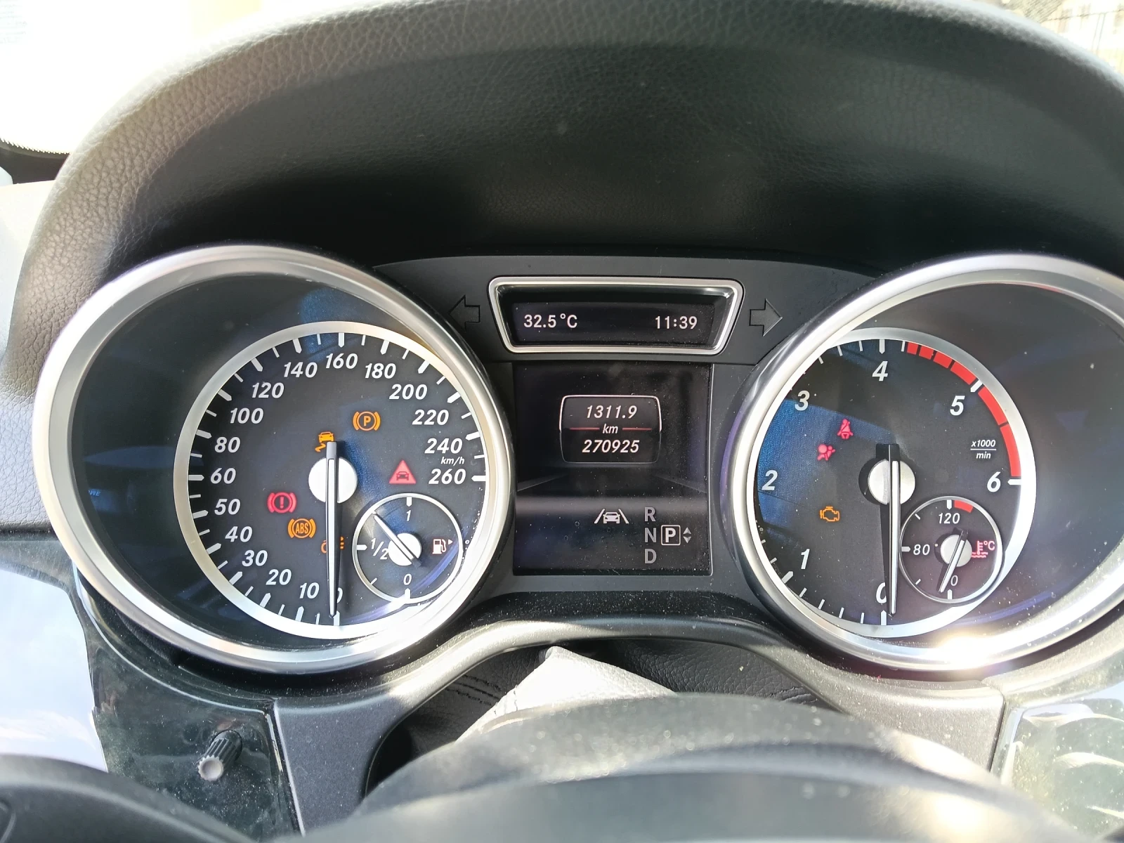 Mercedes-Benz ML 350 AMG / 3.0 BlueTEC, снимка 8 - Автомобили и джипове - 54996013
