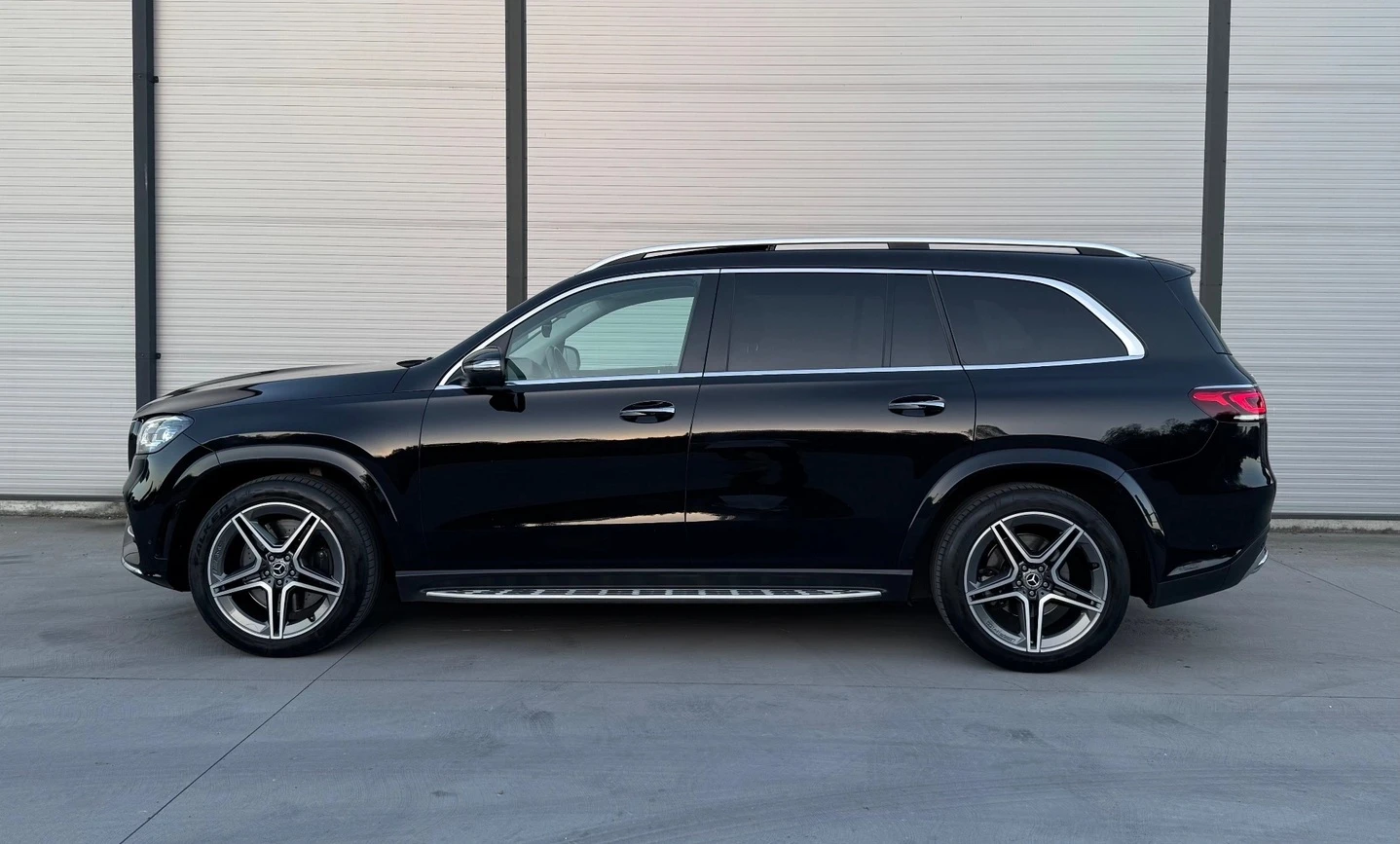 Mercedes-Benz GLS 350 d 4MATIC AMG-Line, снимка 3 - Автомобили и джипове - 56080061