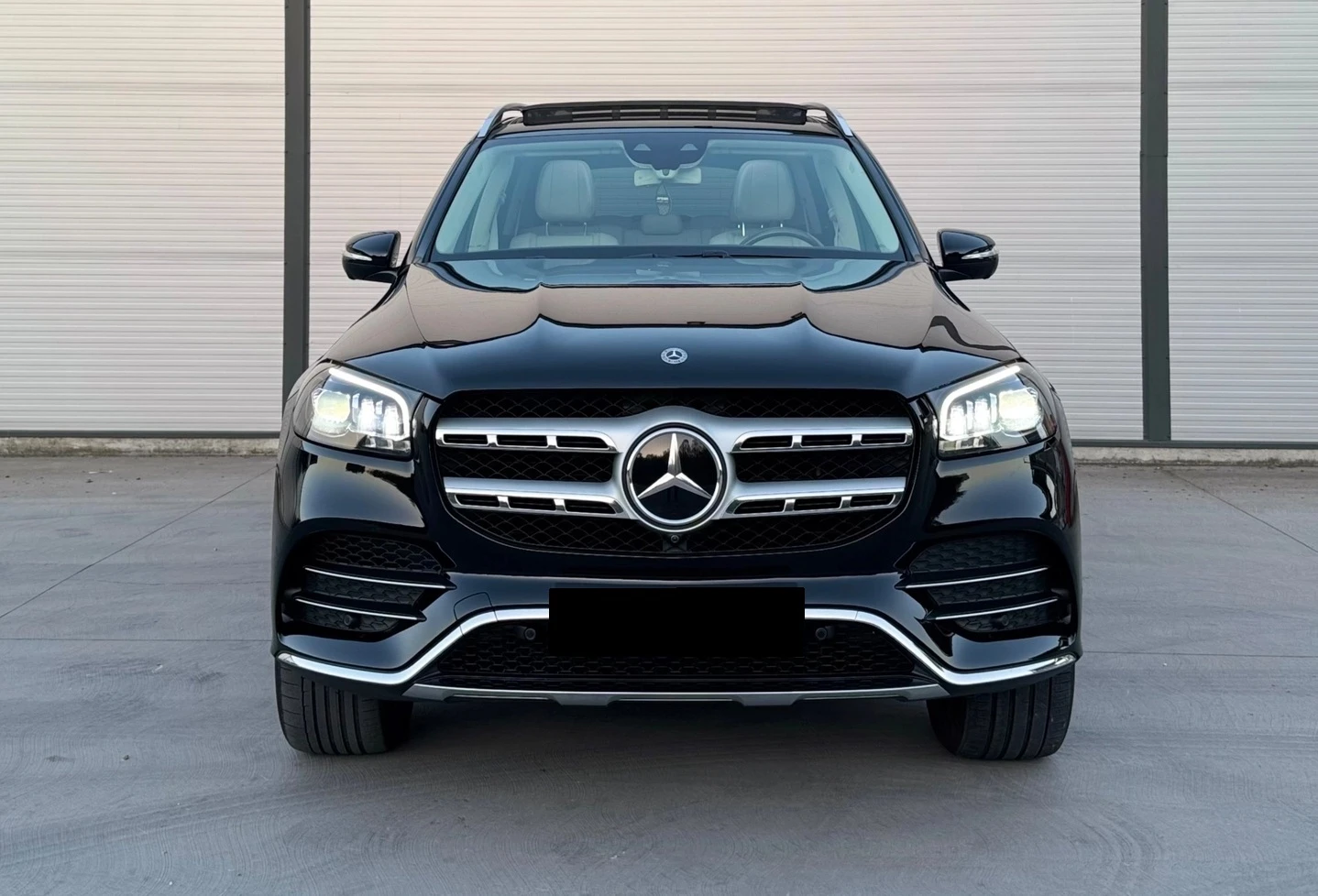 Mercedes-Benz GLS 350 d 4MATIC AMG-Line, снимка 2 - Автомобили и джипове - 56080061