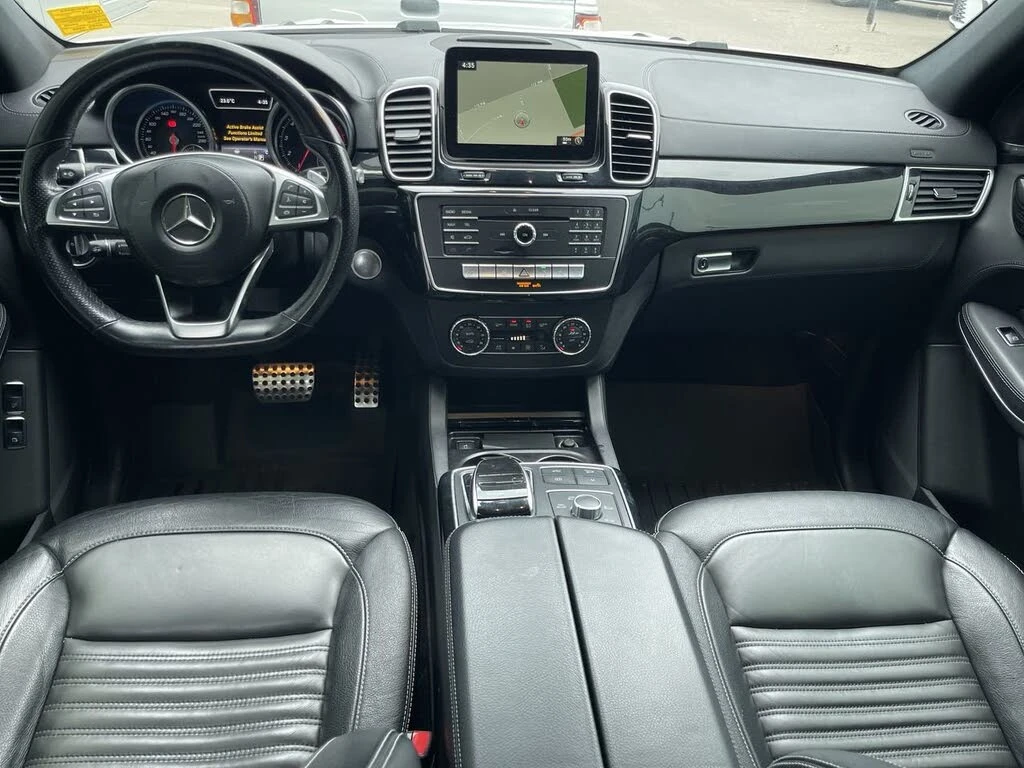 Mercedes-Benz GLS 500 4MATIC* AMG* 360 КАМЕРИ* КРАЙНА ЦЕНА* , снимка 11 - Автомобили и джипове - 56490926
