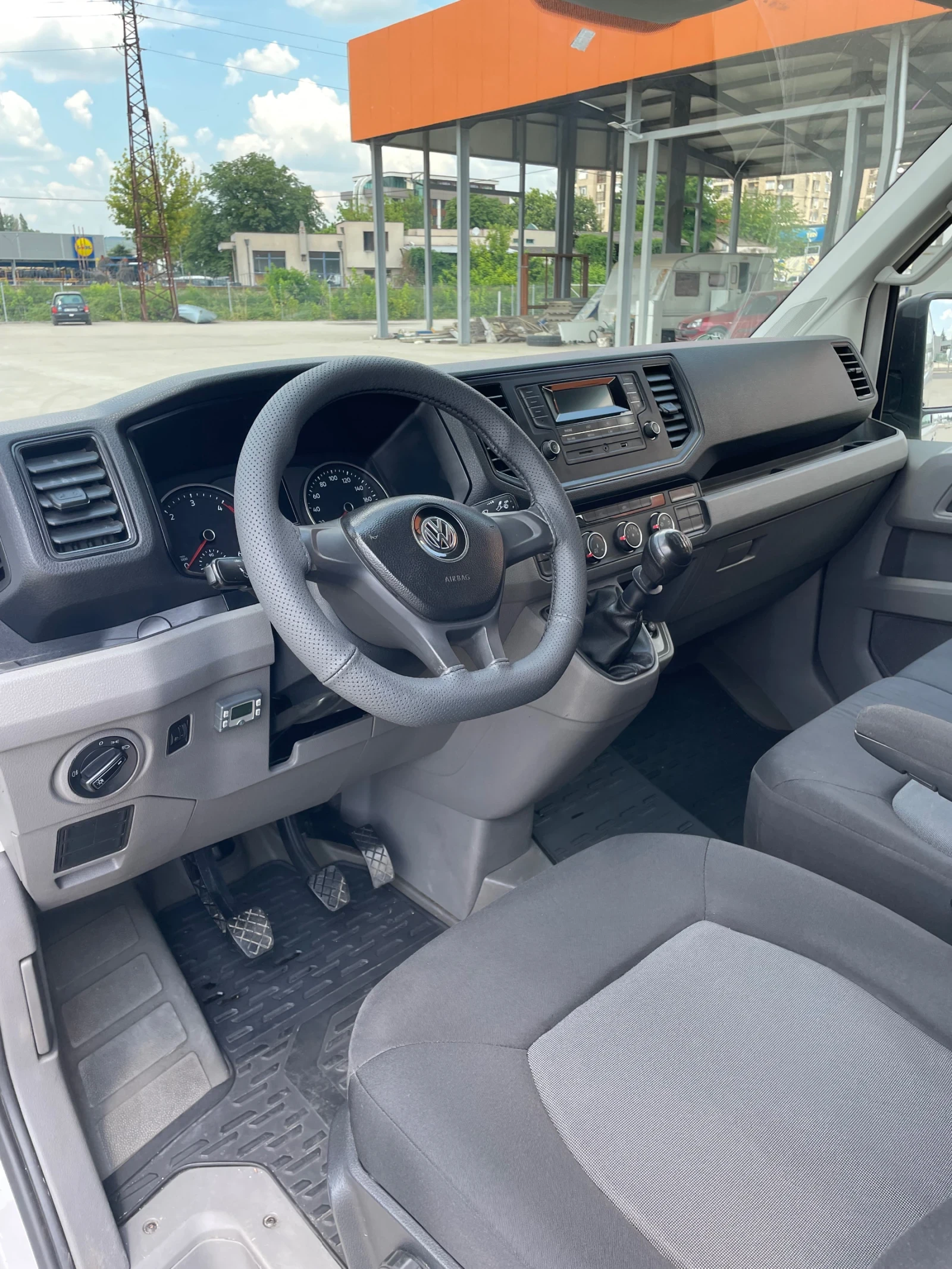 VW Crafter 2.0 TDI MAXI/ AC / EV 6B/, снимка 10 - Бусове и автобуси - 55411545