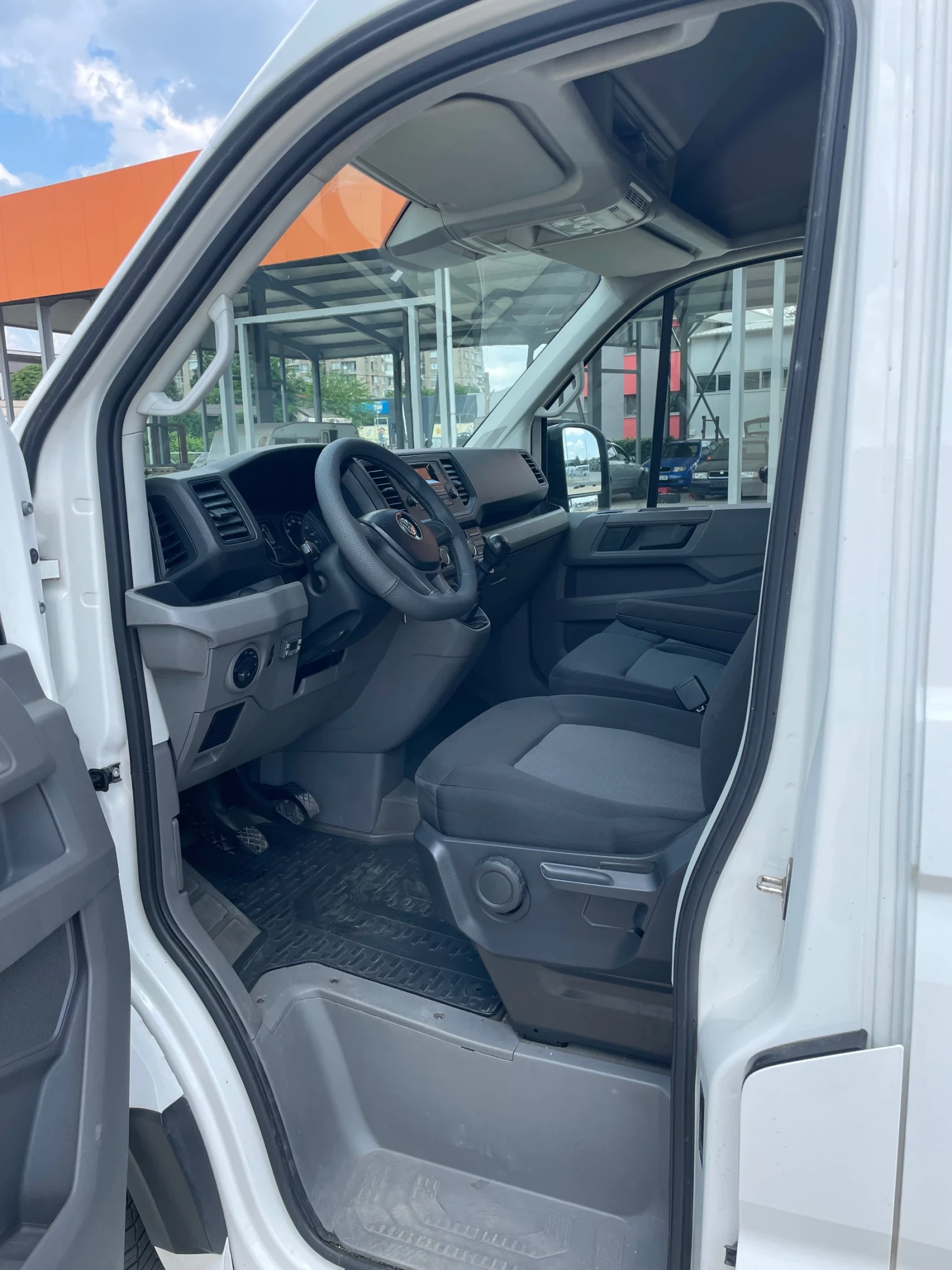 VW Crafter 2.0 TDI MAXI/ AC / EV 6B/, снимка 8 - Бусове и автобуси - 55411545