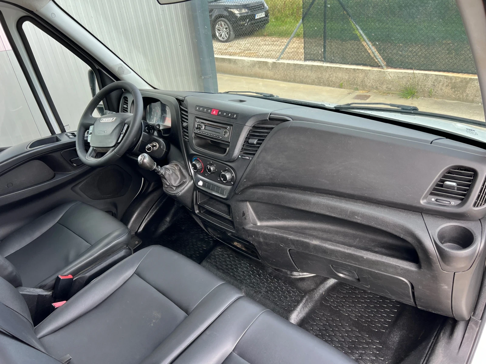 Iveco Daily, снимка 12 - Бусове и автобуси - 55978849