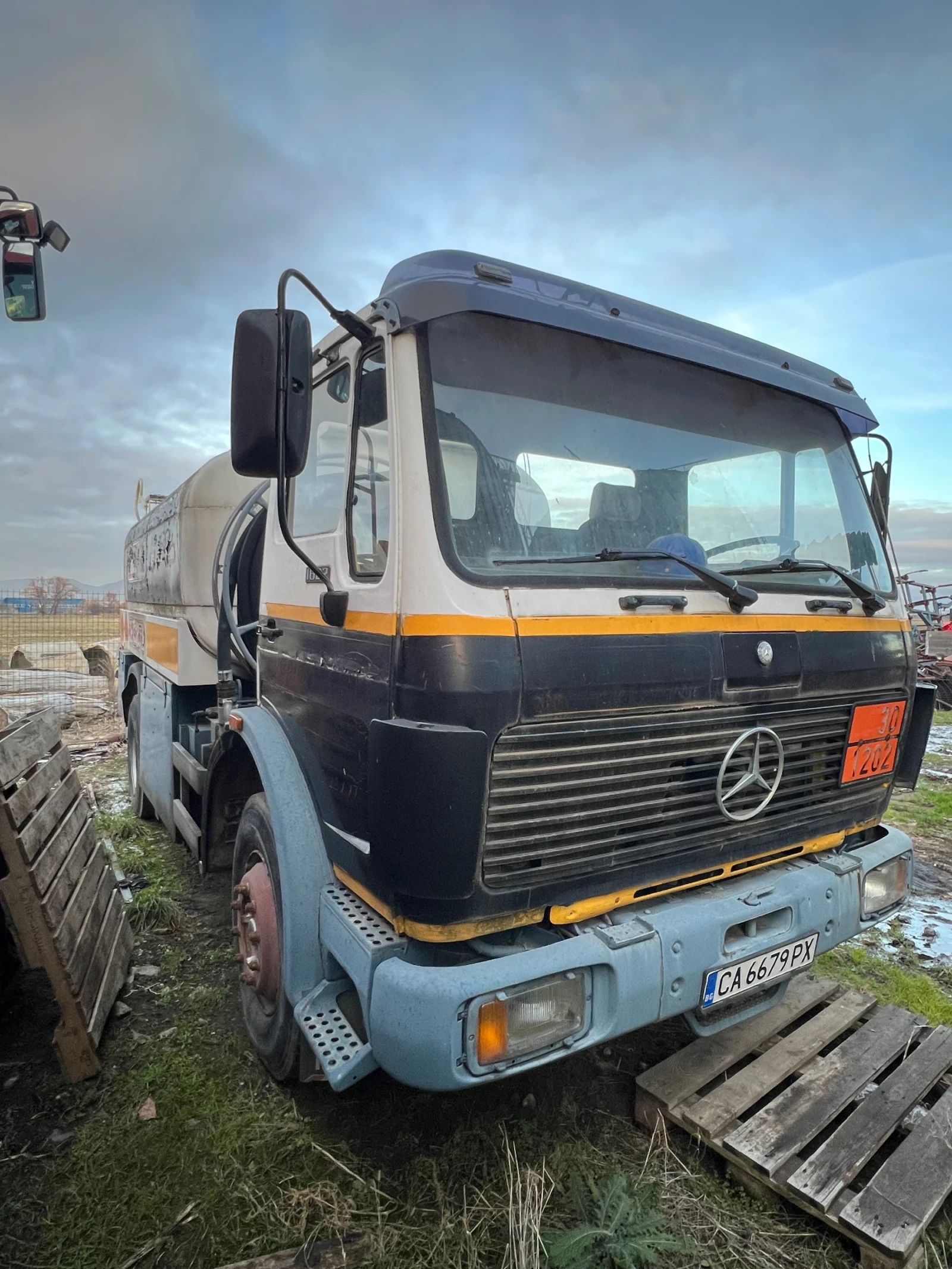 Mercedes-Benz 1622 Цистерна ADR - изображение 2