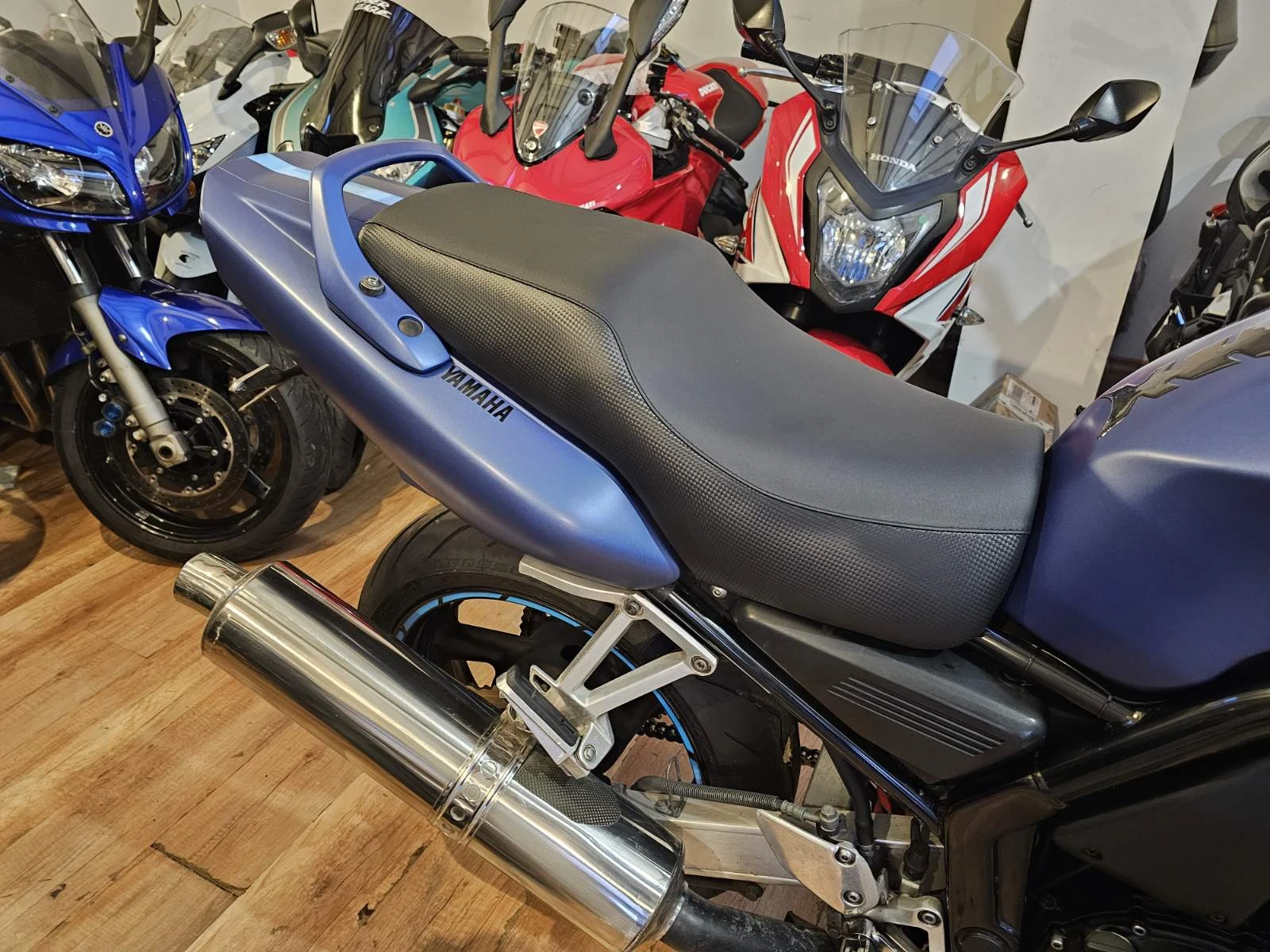 Yamaha FZS 600 - изображение 3