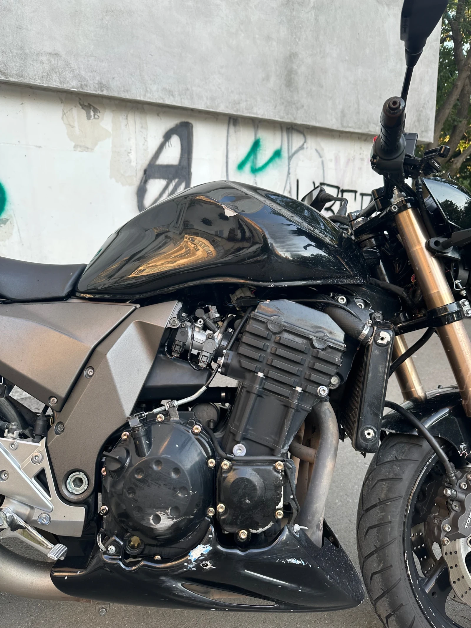 Kawasaki Z 750, снимка 6 - Мотоциклети и мототехника - 55772443