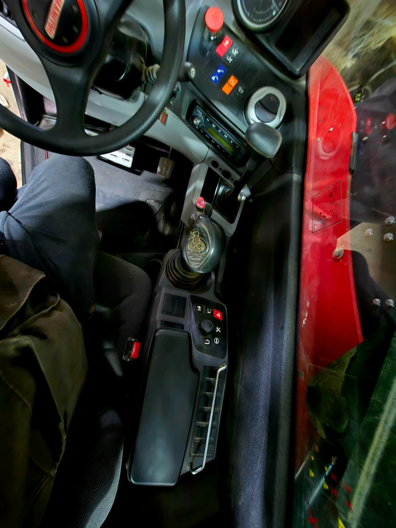 Телескопичен товарач Manitou MLT 733-115 - изображение 9