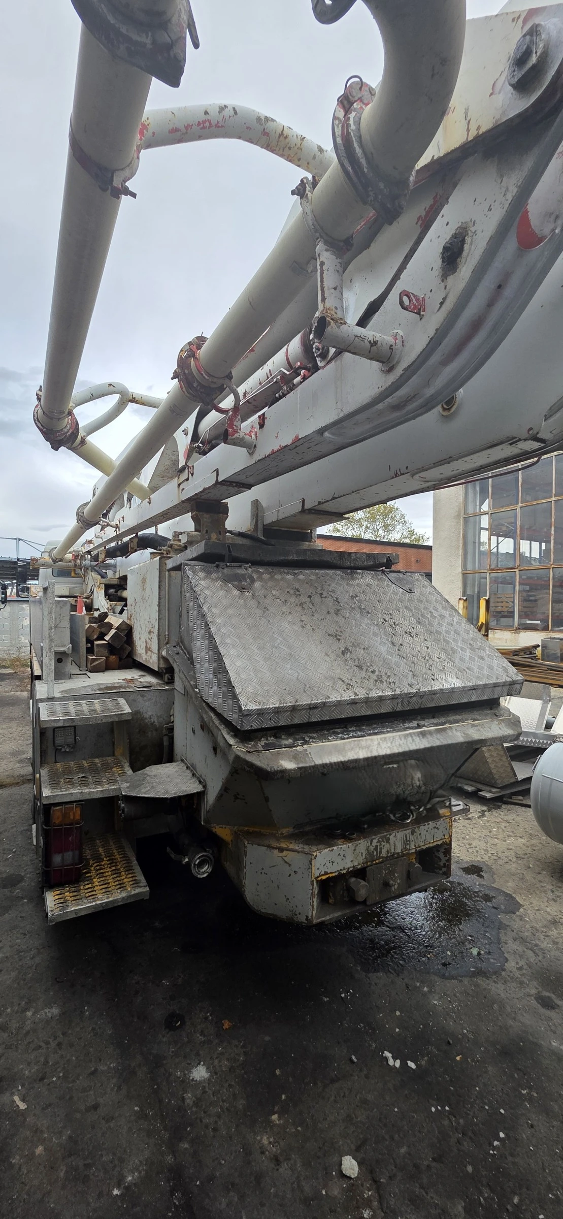 Бетон помпа Mercedes-Benz 2631, снимка 3 - Индустриална техника - 54201715