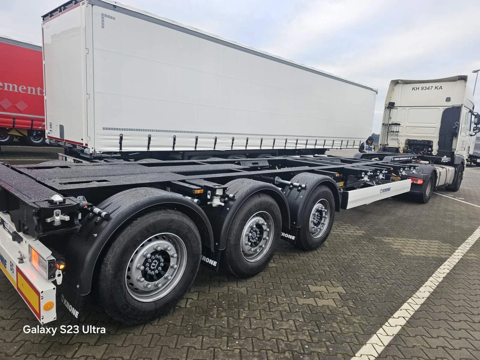 Полуремарке Krone HEROS TRUCKS LEASING, снимка 3 - Ремаркета - 56692041