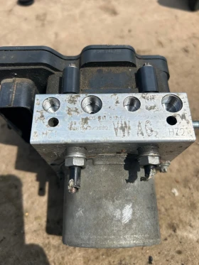 6C0907379 ABS помпа  VOLKSWAGEN POLO 09-17г 6R0907379BA, снимка 2