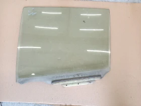 Стъкло задно ляво Тойота Ярис 4врати 