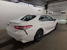 Toyota Camry * SE Auto * CARFAX * ОПЦИЯ ЗА ФИНАНСИРАНЕ, снимка 4